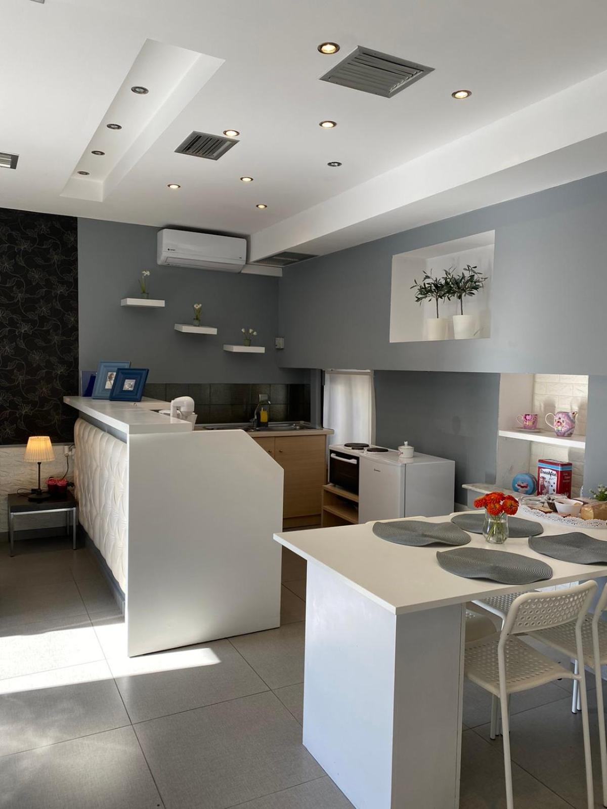 Apollonio Upper View Suites Corinto Esterno foto